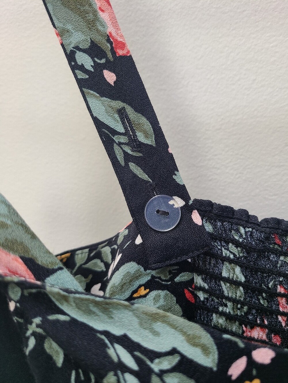 Reformation Celestia Dress - Picture 7 of 15